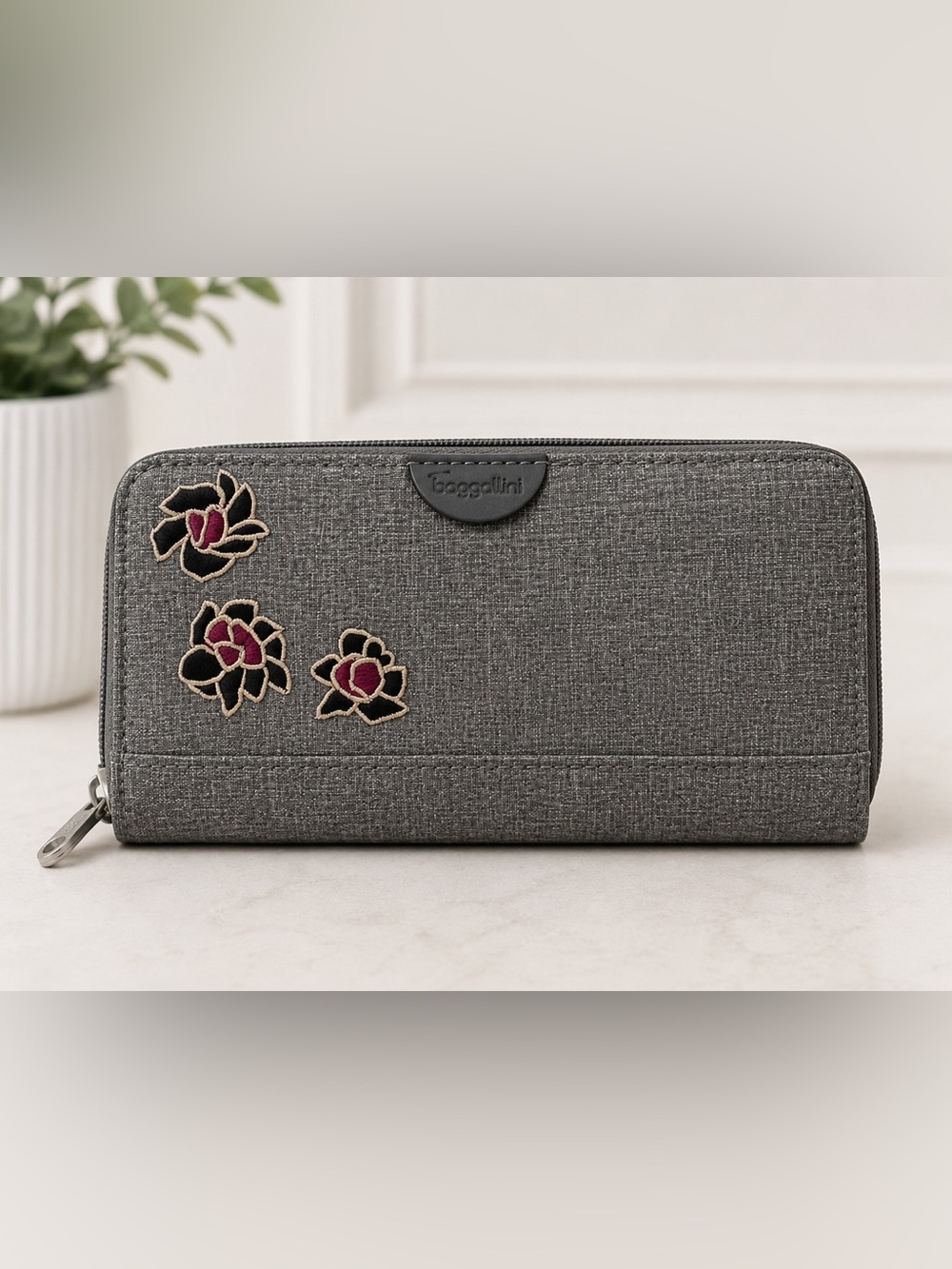 Travelon RFID Zip Around Wallet